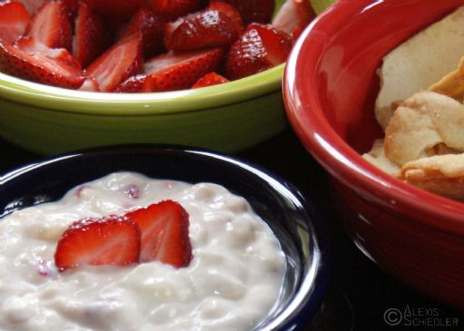 Quick and Easy Sour Cream Fruit Dip