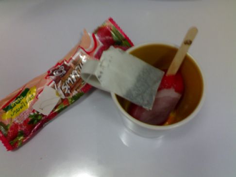 Instant Homemade Strawberry ice Tea