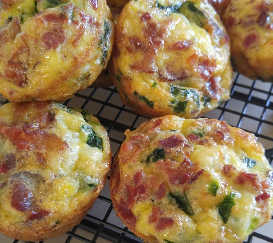 Spinach, Swiss and Bacon Egg Muffins