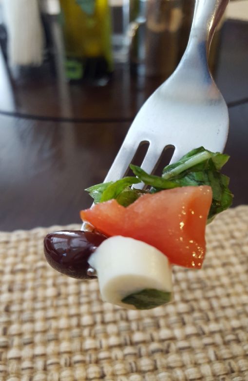 Olive tomato salad