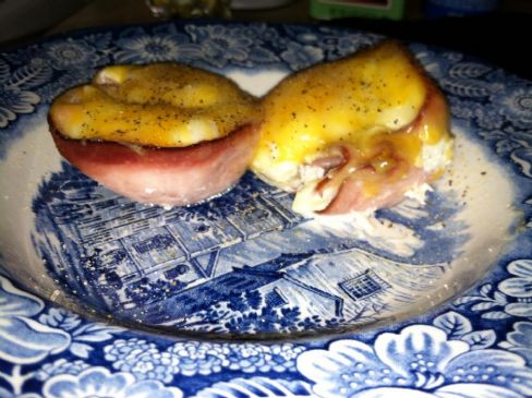 Low Carb Ham and Egg Cup