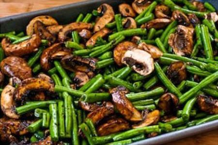 LORKAT's Roasted Green Beans and Mushrooms