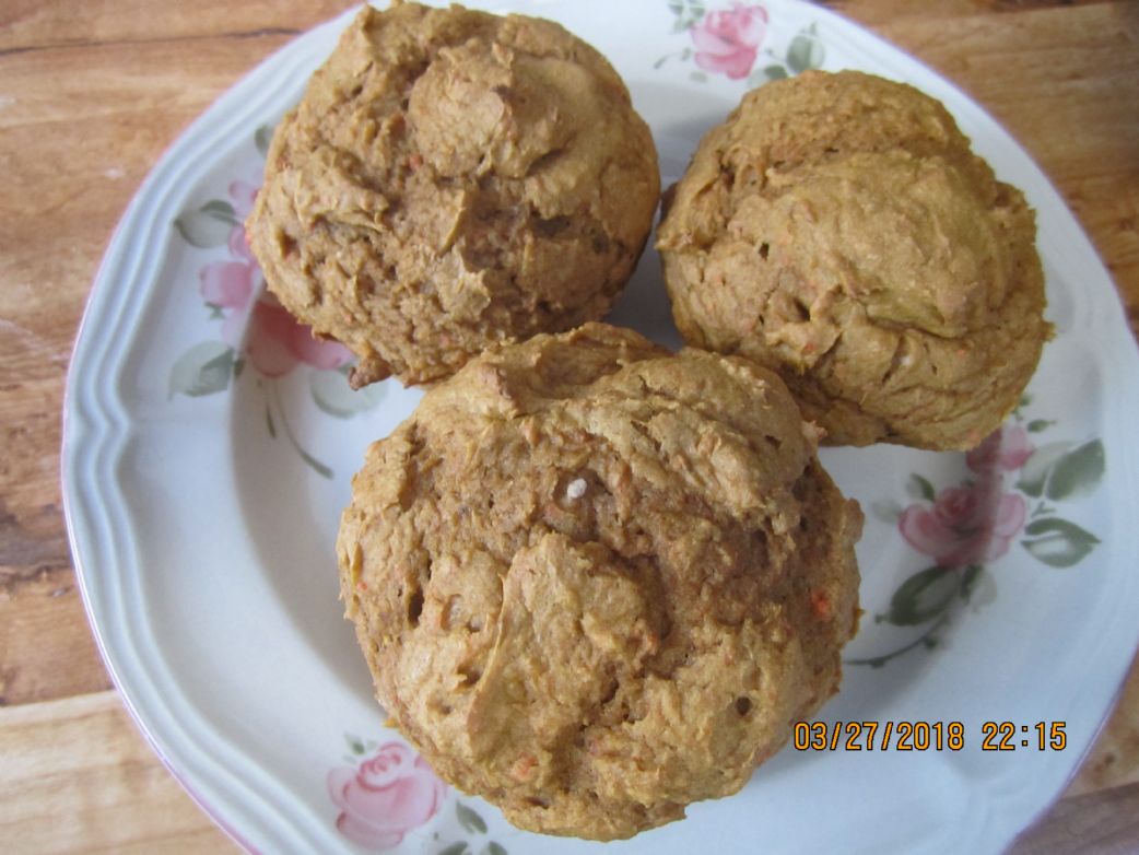 Easiest Pumpkin Spice Muffins