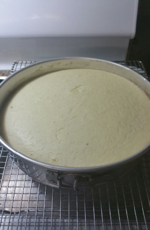 Keto Vanilla Bean Cheesecake