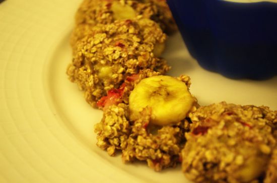 Strawberry Banana Oat Cookie