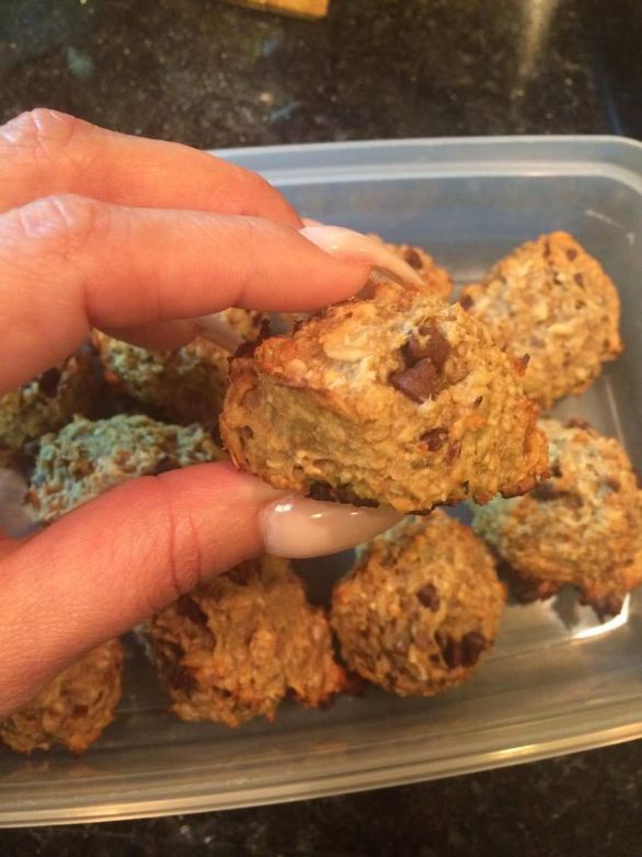 Healthy Banana Peanut Butter Oat Chocolate Chip Cookies