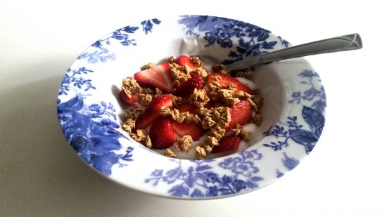 Very Easy (3-ingredient) Granola