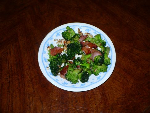 Broccoli with Almonds and Feta