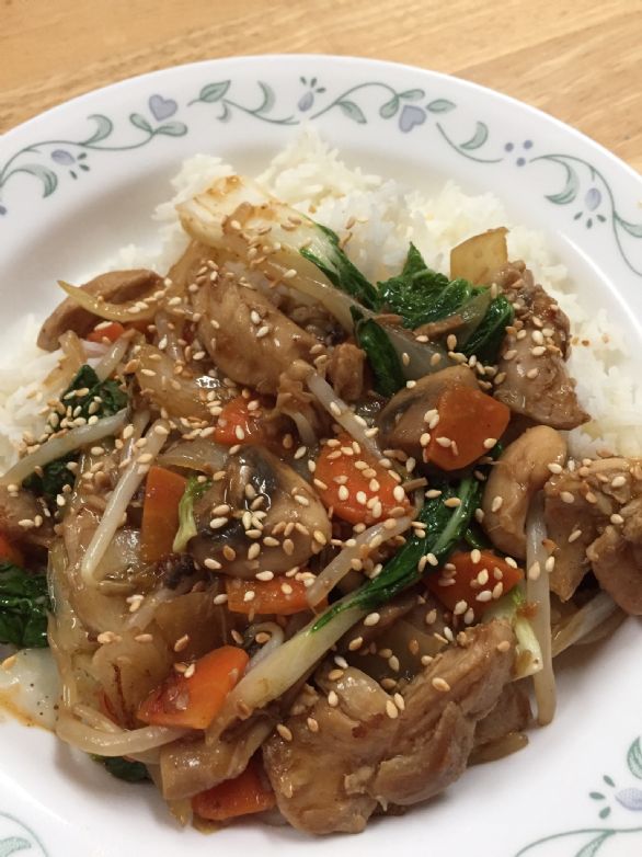 Baby Bok Choy stir fry with chicken and veggies