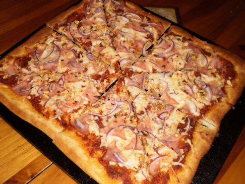 Garlic and Ham Pizza