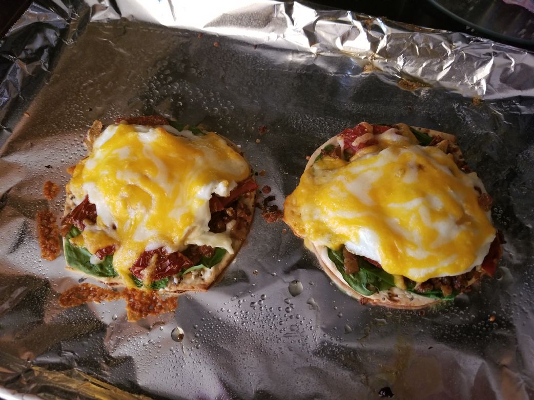 Donna's Flatbread Breakfast Pizza