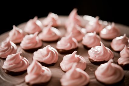 Peppermint Meringues