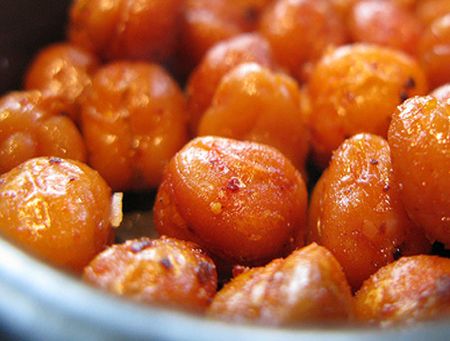 Spicy and Herb-alicious Roasted Chickpeas