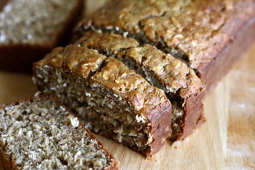 Low-Fat Banana Oatmeal Bread