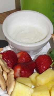 Honey Lime Greek Yogurt Fruit Dip