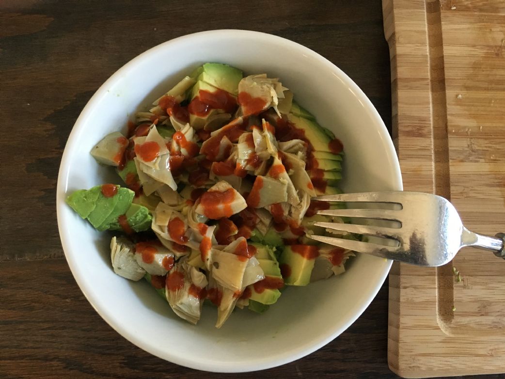 Spicy Avo and Artichoke Salad