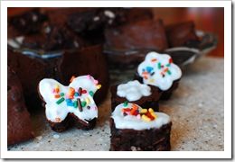 Black Bean Brownies- from superhealthykids.com