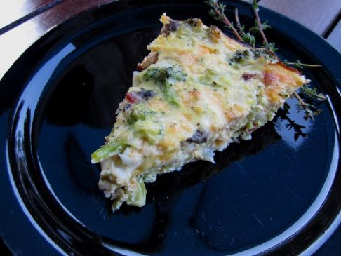 Crustless Quiche with Turkey Bacon, Onion, Broccoli and Mushroom