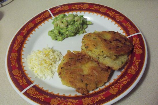 Arepas, (ah-Ray-pahs) corn cakes