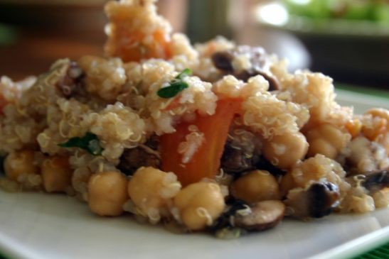 Quinoa with Chickpeas and Tomatoes