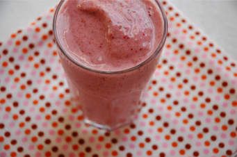 Samerah's Strawberry Banana Smoothie