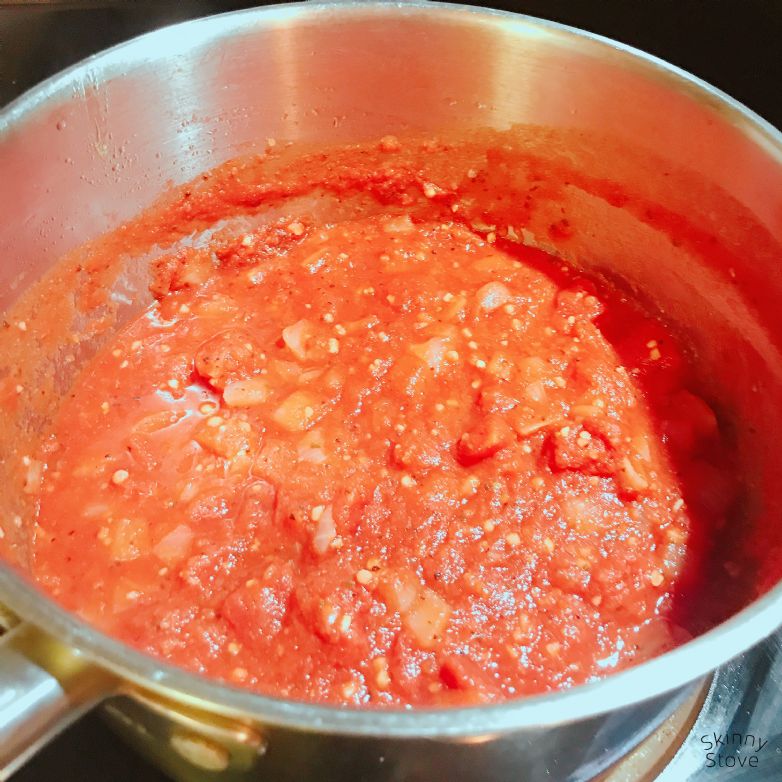 Quick and Easy Marinara Sauce (Skinny Stove)