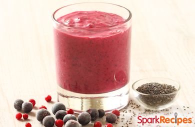 Mixed Berry Smoothie with Chia Seeds
