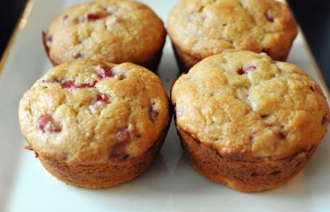 Low Cal Strawberry Muffins (AKA When Evil Goes Good)