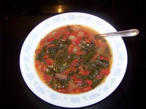 Bj's Fresh Kale and Bean Soup