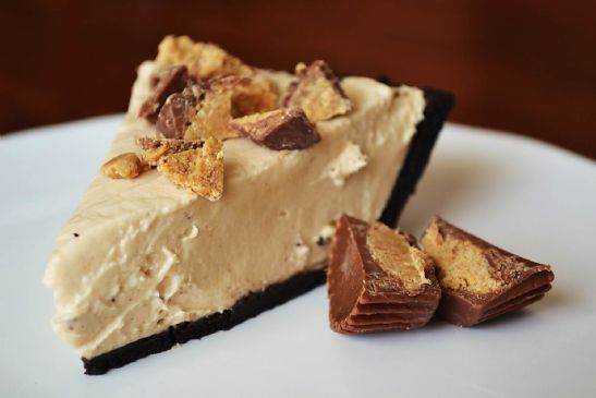 Greek Yogurt-Peanut Butter Pie