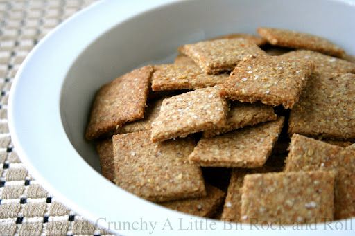 Cheddar and Flax Snack Crackers