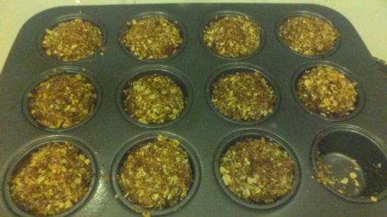 Whole Wheat Banana Streusel Muffins