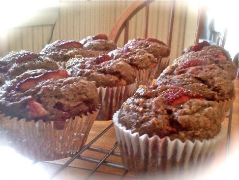 Strawberry Flax and Oat Muffins