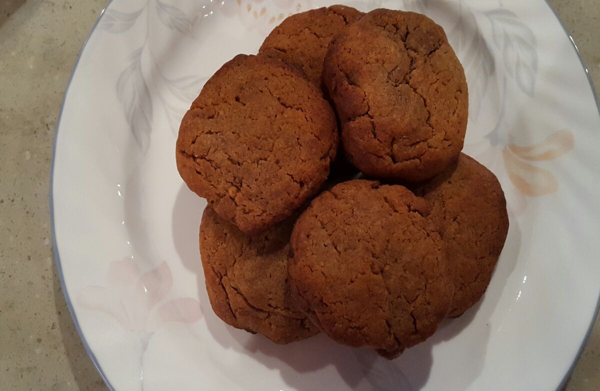 Walnut Biscuits