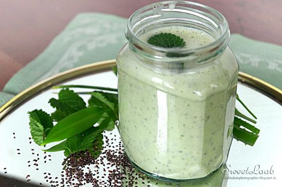 Smoothie from garden herbs and chia grains