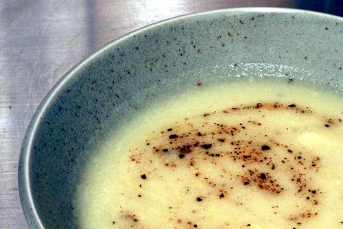 Simple Cauliflower Soup