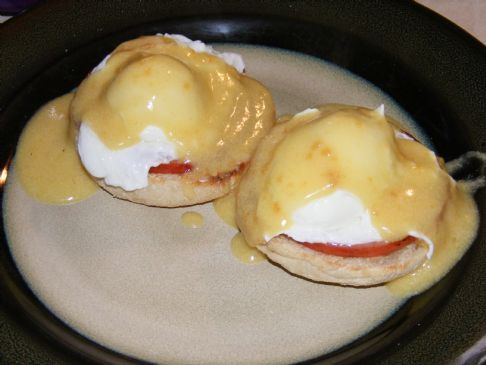 Eggs Benedict with Hollandaise Sauce