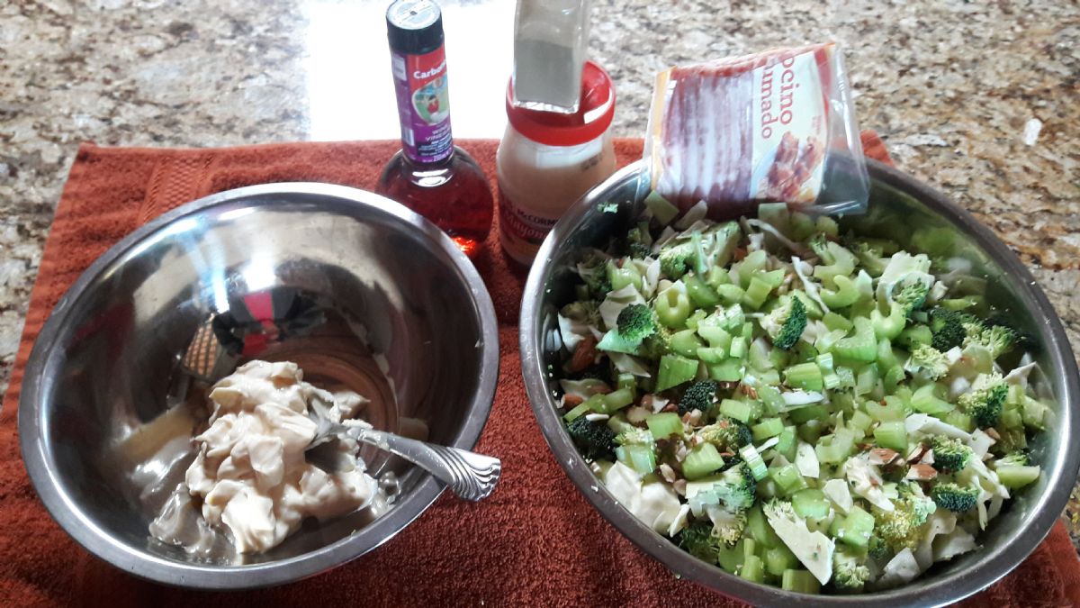 KETO Broccoli Bacon Salad