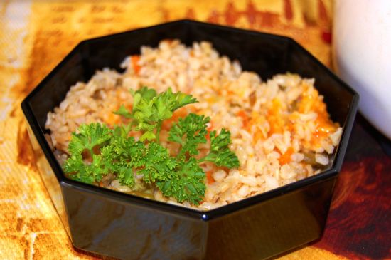 Quick Rice Cooker Cheesy Brown Rice and Vegetables