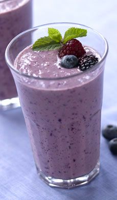 Berry-Banana-Flax Smoothie