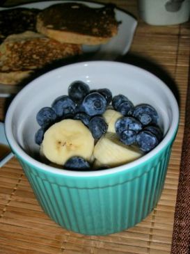 Banana Blueberry Breakfast Pudding (Raw and Gluten Free)
